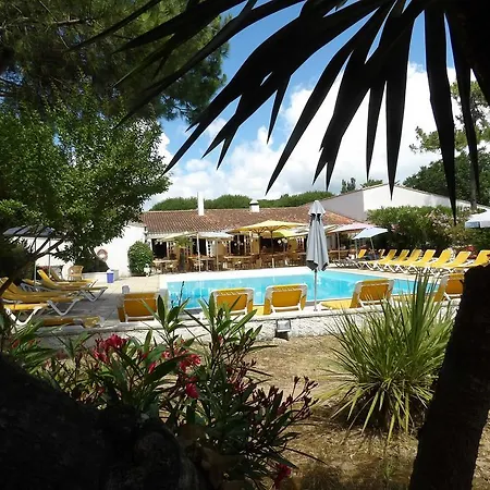 Les Gollandieres Hotel